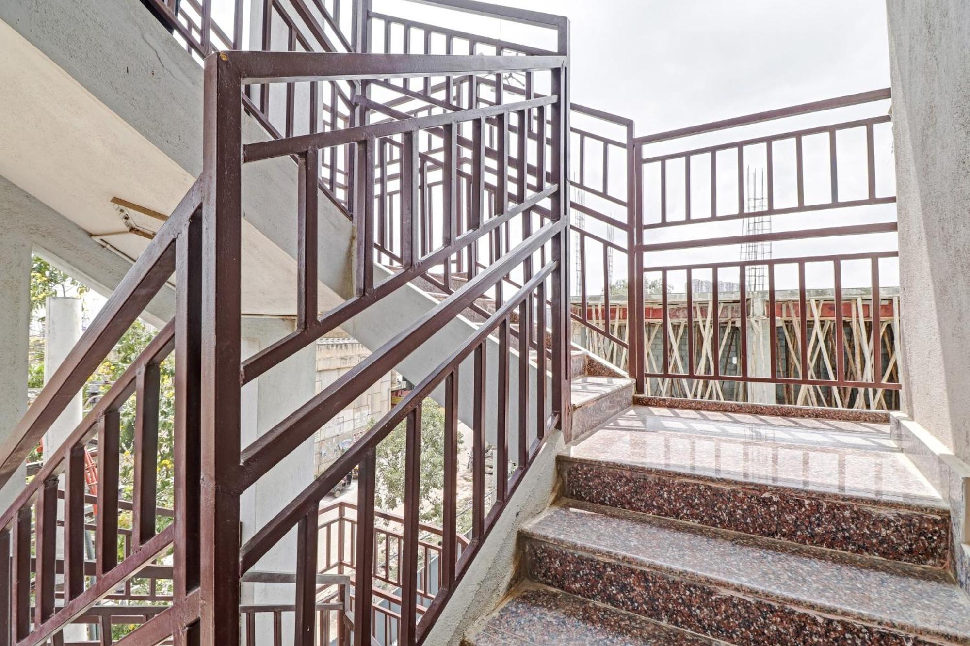Hotel O Gn Nelli Suites 벵갈루루 외부 사진
